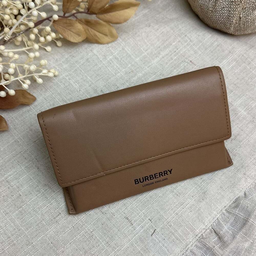 Burberry Camel Brown Soft Leather Eyeglass/Sunglass Magnetic Close Case